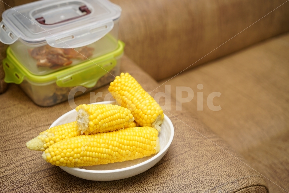	옥수수,간식,옐로우,노랑,음식,푸드,먹거리,식량,비상식량,달콤,건강,식감,일상,먹방,음식,식재료,요리,food,cook,meal,dishes,food reserves,곡류,곡식,cereals