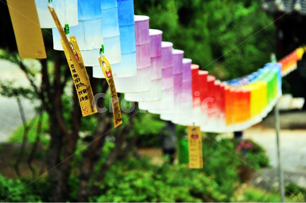 절,사찰,한옥,불교,부처님오신날,신앙,믿음,기도,한국사찰,부산사찰,건축,기와,종교,붓다,한국전통,범어사,한국전통,한국문화,korean traditional,korean culture,종교,신앙,religion,belief,faith,축제,행사,festival,carnival,event,기념일,축하,anniversary,congratulation,celebrate,celebration