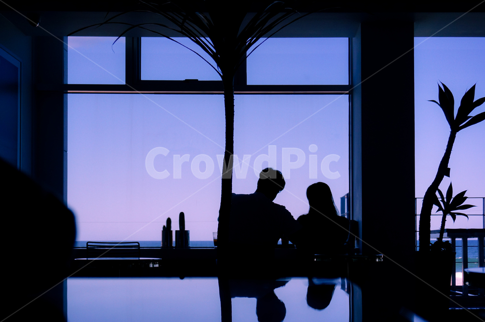 그림자,연인,커플,반사,색감,shadow,couple,lovers,reflect,color,사람,인물,인간,human,person,연인,커플,사랑,lover,couple,인물실루엣,사람실루엣,character silhouette,human silhouette,여행,휴가,traveling,vacation,trip