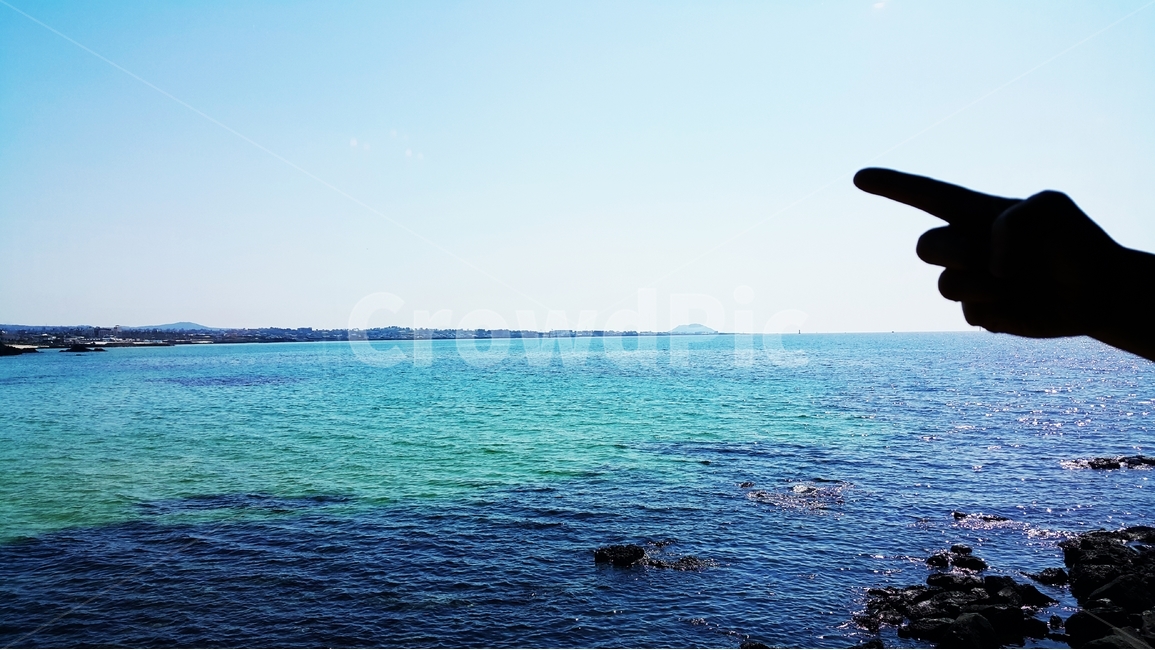 바다,손,손가락,제주도,제주바다,자연,풍경,nature,landscape,한국자연풍경,한국자연경관,korea nature landscape,제주도,jeju,jeju island,사람,인물,인간,human,person,신체일부,몸,body,손,제스처,표시,손짓,표현,gesture,hand,sign,expression,인물실루엣,사람실루엣,character silhouette,human silhouette