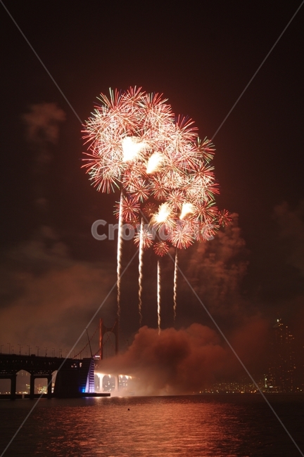 불꽃불꽃축제,불꽃,폭죽,불꽂쇼,다리,야경,밤,풍경,nightscape,night,landscape,축제,행사,festival,carnival,event,nature,자연,outdoors,옥외