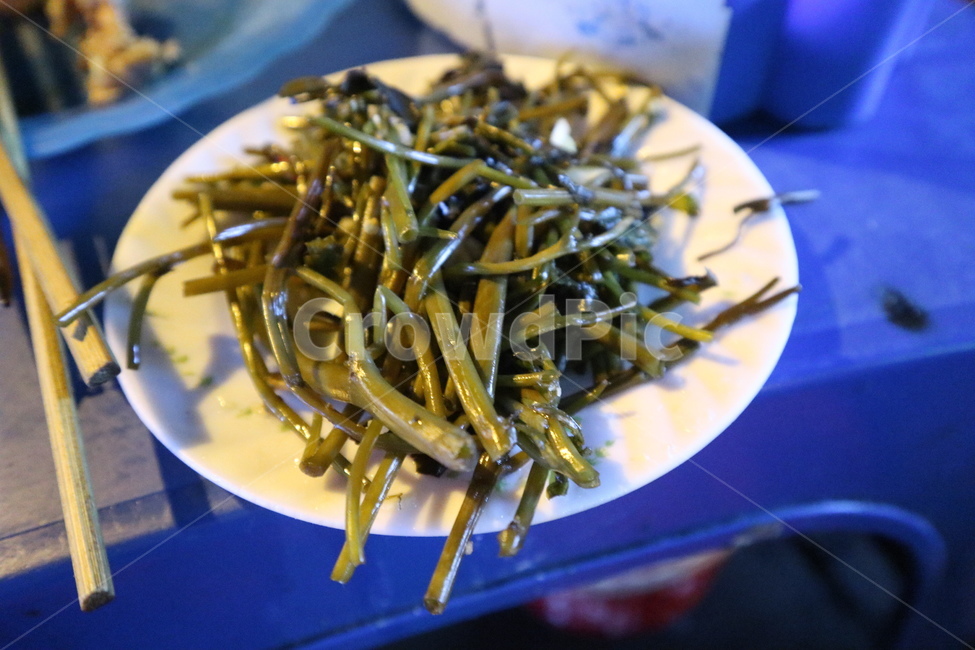 새콤달콤,모닝글로리,공심채,vietnamfood,localfood,produce,food,음식,식물,plant,음식,식재료,요리,food,cook,meal,dishes,food reserves