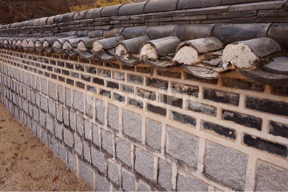 한식담장,돌담장,한옥담장,전통담장,기와,돌담,한옥,stonewall,koreanstyle,traditional,hanok,한국전통,한국문화,korean traditional,korean culture,건축물,건물외관,exterior,building,structure,architecture,construction