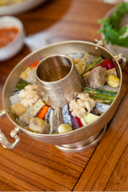 신선로,한식,한국전통음식,건강한,맛좋은,요리,식사,음식,식재료,요리,food,cook,meal,dishes,food reserves,한식,한국음식,한국요리,korean food,korean dishes,korean meal,korean cook