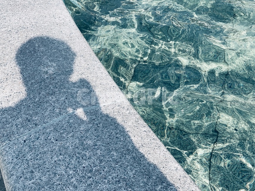 인물,사람,모델,물,water,분수대,fountain,human,person,female,woman,male,man,model,그림자,shadow