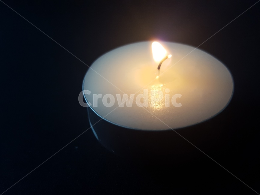 양초,촛불,어둠,불빛,온기,candles,candlelight,dark,light,warm,사물,물건,오브젝트,thing,object,matter