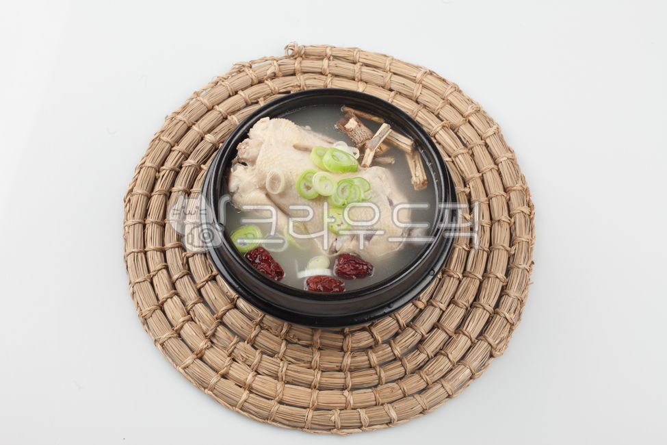 삼계탕,한방삼계탕,한방백숙,백숙,닭요리,닭,한식,한국전통음식,초복,중복,말복,복날음식,복날,초복음식,중복음식,말복음식,식사,food,음식,음식,식재료,요리,food,cook,meal,dishes,food reserves,한식,한국음식,한국요리,korean food,korean dishes,korean meal,korean cook