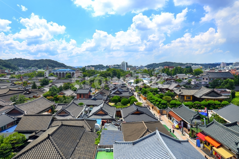 전주,한옥,마을,한옥마을,전주한옥마을,지붕,풍경,여행,빈티지,전통,건물,컬러풀,하늘,구름,스카이,기와,기와집,관광,관광지,처마,맑은,휴가,인테리어,디자인,거리,배경,날씨,푸른,파란,골목,한옥풍경,한옥집,주말,주말여행,민속촌,전통집,고건축,한국전통,문화,민속,고궁,여름,생활,건축,역사,전통문화,전통배경,여행지,데이트,나무,문양,전경,스카이뷰,스카이라인,가족여행,나들이,도심,도시,시티,시가지,도시풍경,종가,토속,도시,풍경,city,landscape,한국도시풍경,한국도시경관,korea cityscape,한국전통,한국문화,korean traditional,korean culture,경치,outdoors,옥외,nature,자연,scenery,aerial view,조감도