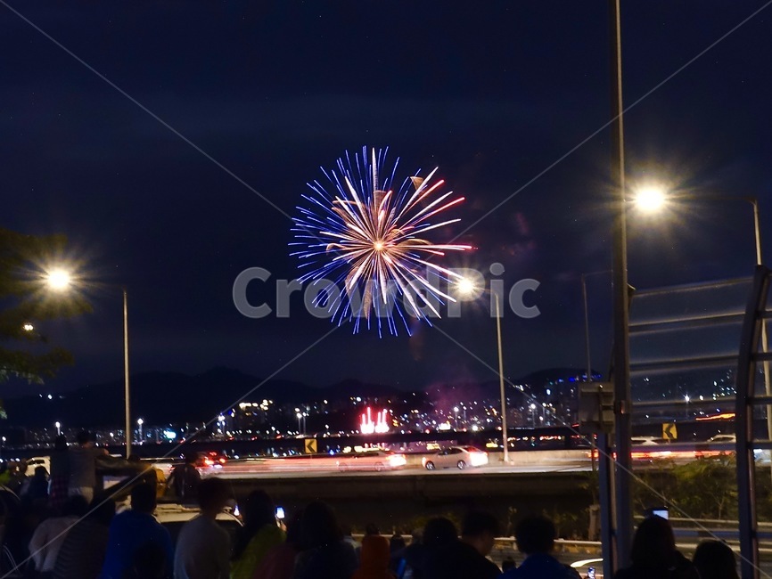 서울불꽃축제,2019불꽃축제,가을축제,불꽃,fireworks,human,인간,자연,outdoors,옥외,person,사람,야경,밤,풍경,nightscape,night,landscape