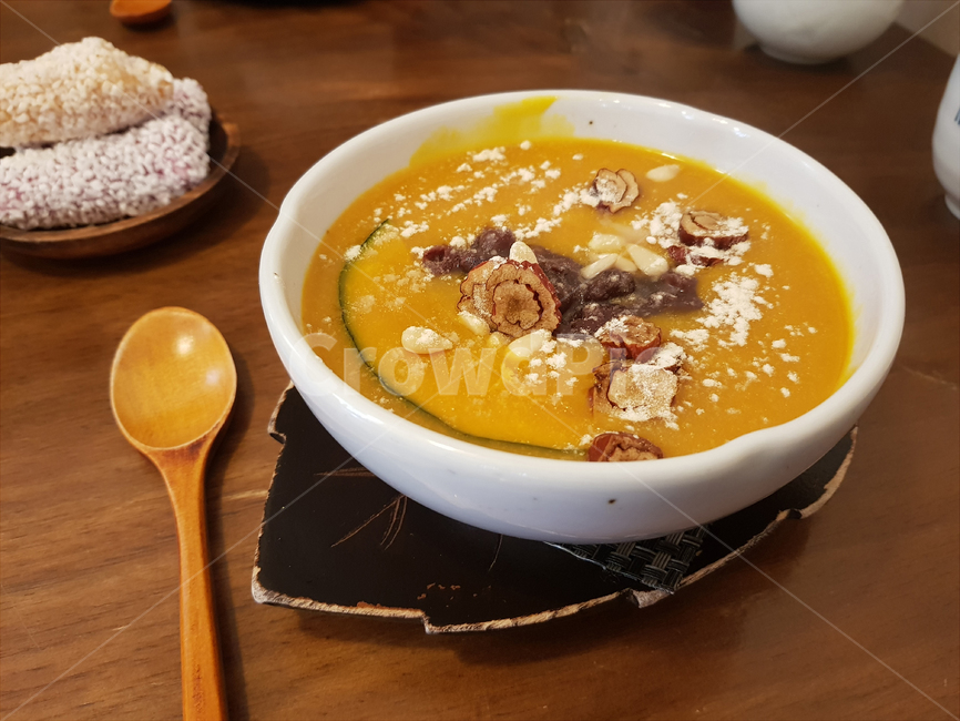 단호박,호박죽,korea,간식,yellow,음식,식재료,요리,food,cook,meal,dishes,food reserves,한식,한국음식,한국요리,korean food,korean dishes,korean meal,korean cook