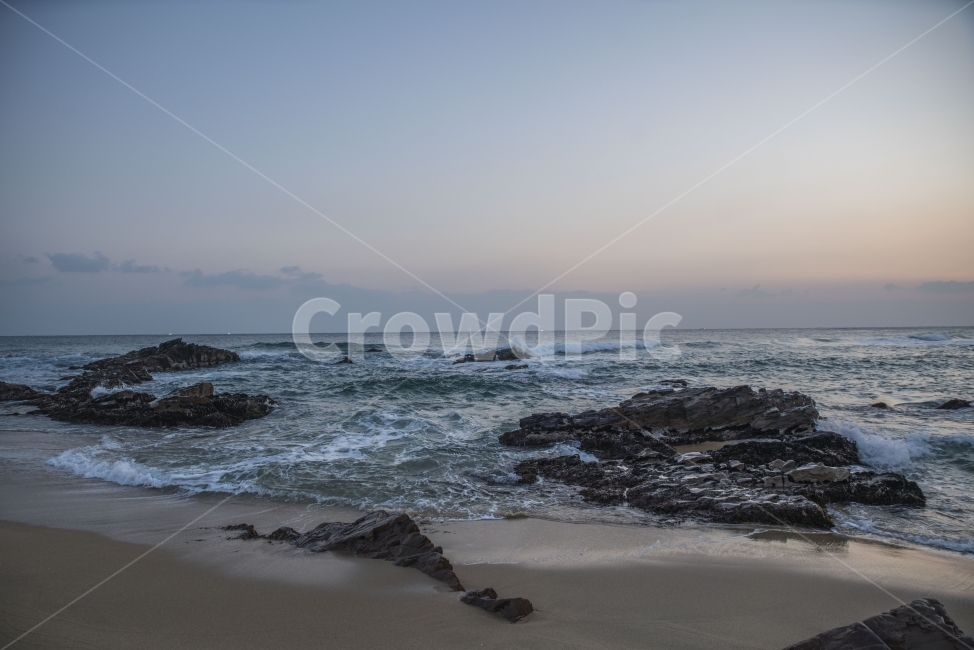 바다,동해,정동진,파도,바위,자연,풍경,nature,landscape,해변,바다,beach,sea,outdoors,옥외,ocean,대양,water,물,promontory,곶