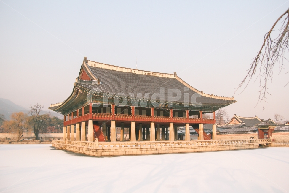 경복궁,경회루,겨울,풍경,한국전통,한국,전통,감성사진,겨울,계절,winter,season,한국전통,한국문화,korean traditional,korean culture,랜드마크,landmark,tourist attraction,한국랜드마크,한국관광지,한국명소,korea landmark,korea tourist attraction