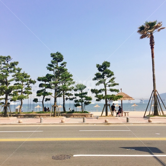 광안리,자연풍경,배경화면,자유,안정,여유,chilling,해변,beach,파라솔,부산,앞바다