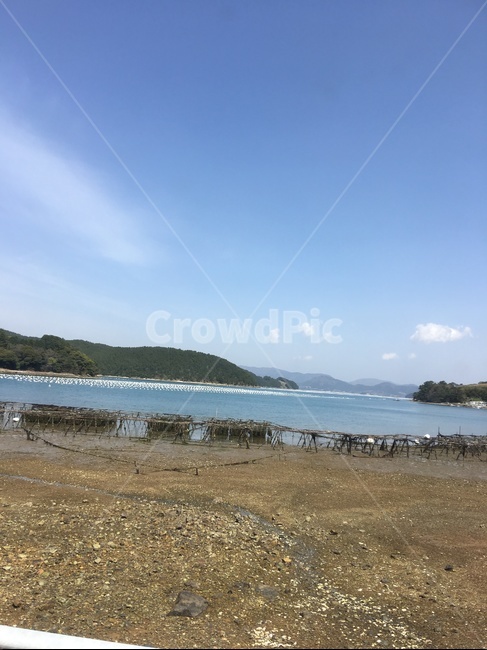 outdoors,nature,자연,shoreline,해안선,water,물,ocean,sea,바다,자갈,road