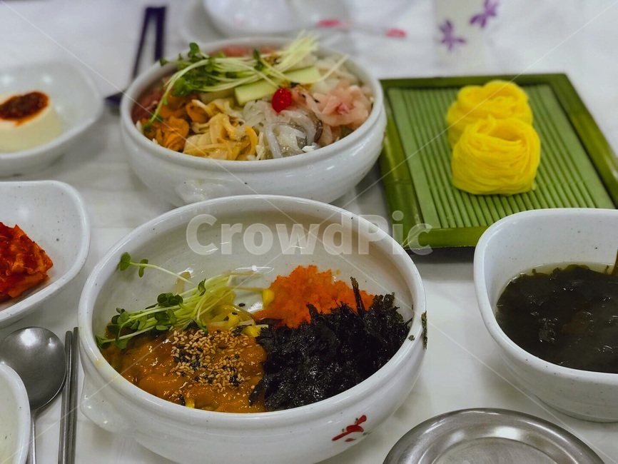 음식,요리,식사,물회,소면,성게알비빔밥,food,meal,dish,fish,noodle,bibimbap,해산물,음식,식재료,요리,food,cook,meal,dishes,food reserves