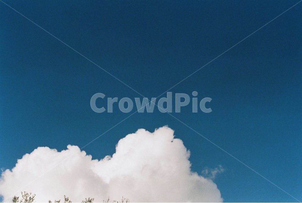 여름하늘,구름,하늘,감성,흰구름,자연,풍경,nature,sky,감성사진,파랑,색감,색체,film,color,배경,배경화면,백그라운드,힐링,자연,풍경,nature,landscape,outdoors,옥외,weather,날씨,cumulus,적운,cloud