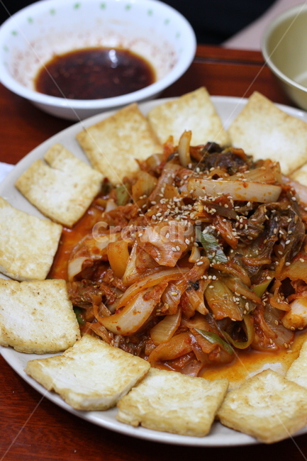 두부김치,두부지짐,두부튀김,김치볶음,막걸리안주,음식,식재료,요리,food,cook,meal,dishes,food reserves,한식,한국음식,한국요리,korean food,korean dishes,korean meal,korean cook