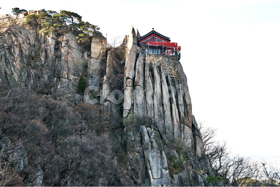 연주대,연주암,관악산,경기기념물제20호,신라시대,의상대,양녕대군,효령대군,절벽,석축,기암괴석