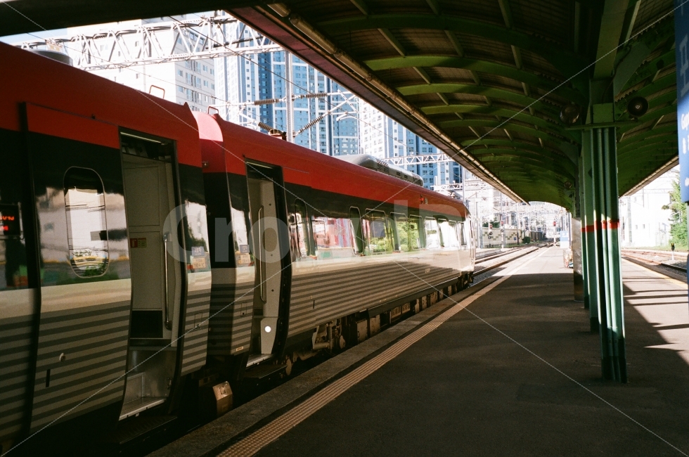 기차,여행,기다림,편안,필름,교통,교통수단,traffic,transportation,vehicle,차량,train,train station,기차역