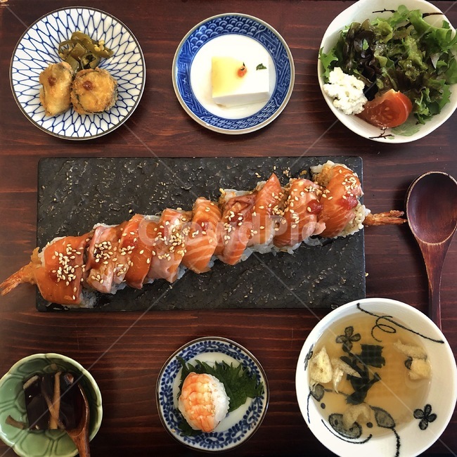 연어,연어롤,사케롤,사케동,일본식,salmon,일본가정식,연어덮밥