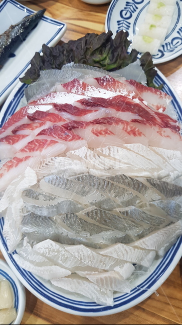 회,숭어,도다리,여름,회집