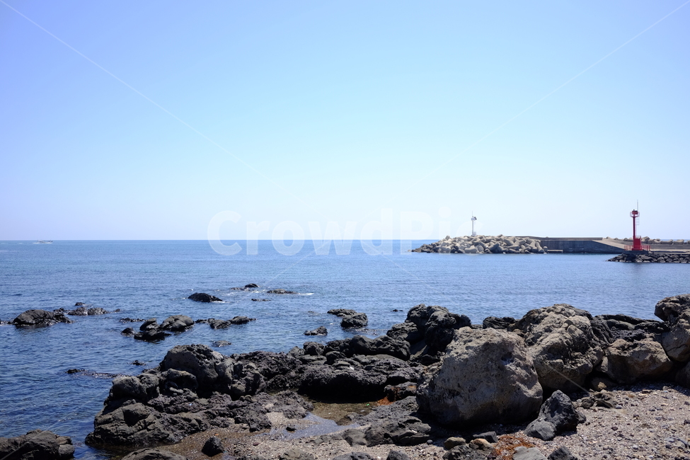 바다,하늘,바위,돌,제주,가파도,자연,풍경,맑음,쾌청,자연,풍경,nature,landscape,한국자연풍경,한국자연경관,korea nature landscape,등대,lighthouse,제주도,jeju,jeju island,promontory,곶