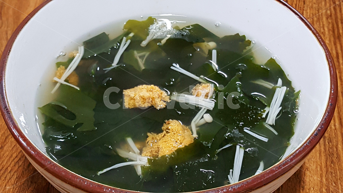 성게미역국,미역국,성게,food,요리,음식,dish,식물,plant,meal,식사,produce,음식,식재료,요리,food,cook,meal,dishes,food reserves