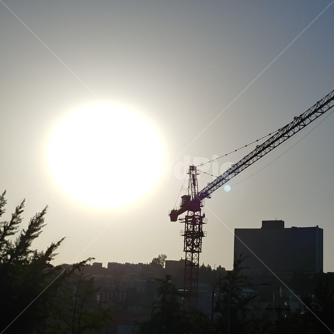 하늘,6시,퇴근길,구름,도시,빛,해,자연,건물,대비,실루엣,sky,city,cloud,상아색,nature,light,일상,색감,emotion,daily,sensible,feeling,healing,snap,스냅,landscape,감성사진,도시,풍경,city,landscape,한국도시풍경,한국도시경관,korea cityscape,산업,industry,industrial,건설업,건축업,construction industry,construction crane,건설 크레인