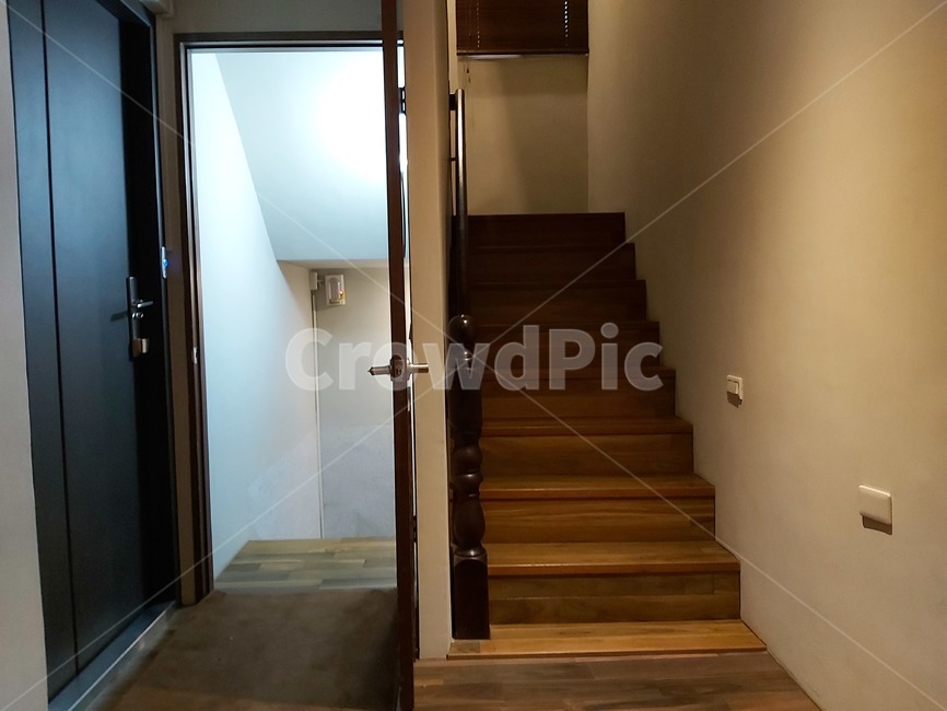 계단,실내,인테리어,바닥,문,견목,분위기,staircase,wood,hardwood,flooring,stair,조명,실내디자인,실내인테리어