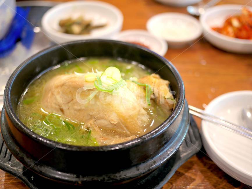 삼계탕,한식,닭,백숙,음식,뚝배기,음식,식재료,요리,food,cook,meal,dishes,food reserves,한식,한국음식,한국요리,korean food,korean dishes,korean meal,korean cook
