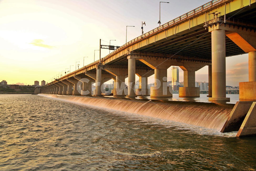 Han River Bridge,Jamsil Water Gate,Jamsil Bridge,underwater beam,water gate,Han River