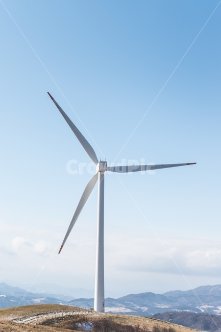 풍경,풍력발전기,하늘,산,cloud,sky,산업,industry,industrial,에너지산업,energy industry,engine,엔진,motor,모터,machine,기계