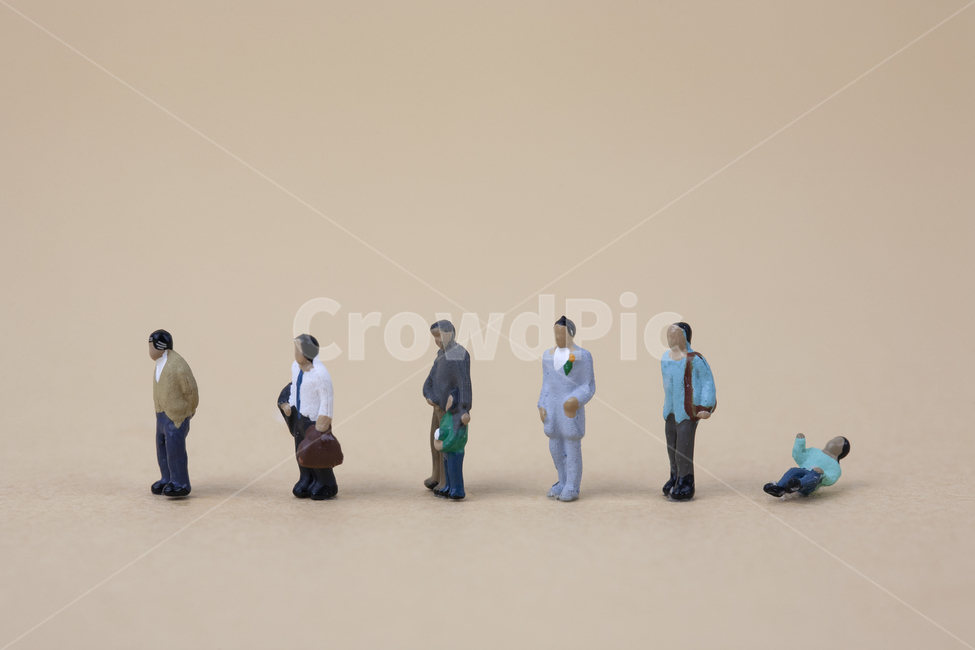 남녀노소,여생,남자,아기,학생,결혼,아빠,삶,인생,중고생,노인,중년,노년,젊음,영,소년,어린이,턱시도,아저씨,사람,여학생,대학생,라이프,사이클,탄생,죽음,늙음,백그라운드,배경,아이디어,컨셉,어린아이,베이지,부자,부자지간,아들,와이셔츠,비즈니스맨,청소년,노화,생,수명,노후,고령화,주기,생활,피플,가족,미니어처,연출,컨셉,콘셉,direction,concept