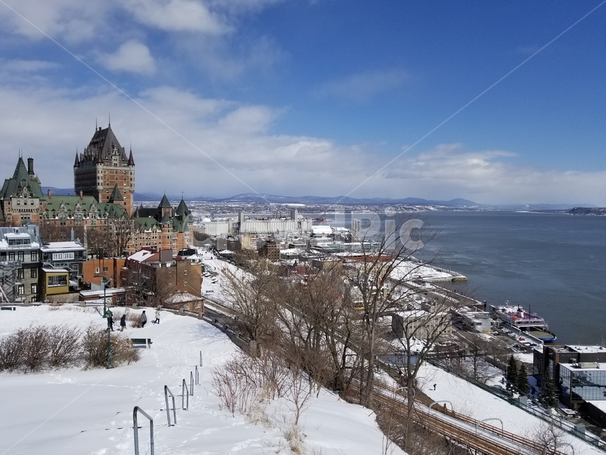 캐나다,퀘벡,올드퀘벡,도깨비촬영지,퀘벡호텔,canada,quebec,oldquebec,도시,풍경,city,landscape,해외,외국,세계,foreign,oversea,world,세계도시풍경,해외도시풍경,외국도시풍경,world cityscape,tower,탑,architecture,건축물,building,건물,steeple,뾰족한 탑,spire,첨탑,outdoors,옥외,scenery,nature,자연,경치