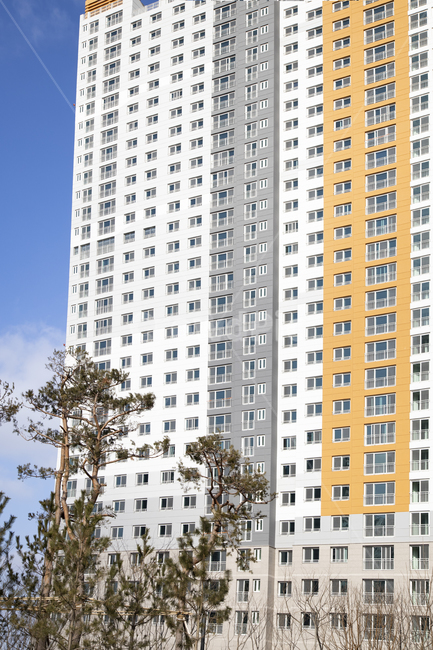 빌딩,건물,아파트,맨션,고층아파트,도시풍경,도시경관,도시,시티,단지,고층빌딩,고층건물,거리,거리풍경,시가지,주택,주택가,주택지,주거,부동산,아파트단지,하늘,푸른하늘,파란하늘,맑음,맑은날씨,쾌청,화창,맑은하늘,건축물,시설,블루,파랑,청색,풍경,경치,창문,산업,고층,나무,조경,도시,풍경,city,landscape,한국도시풍경,한국도시경관,korea cityscape