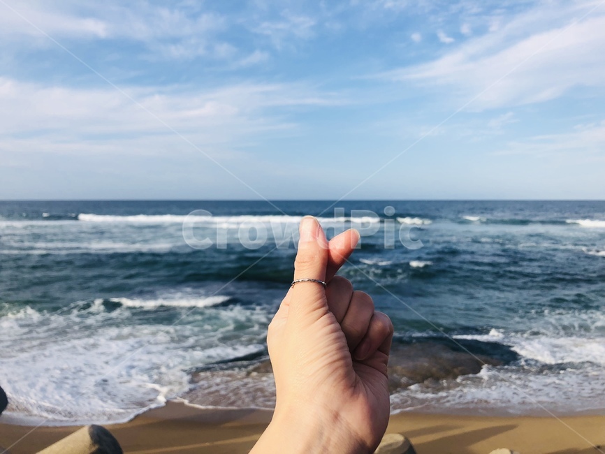 finger,손가락,바다,sea,하트,heart,사랑,love,신체일부,몸,body