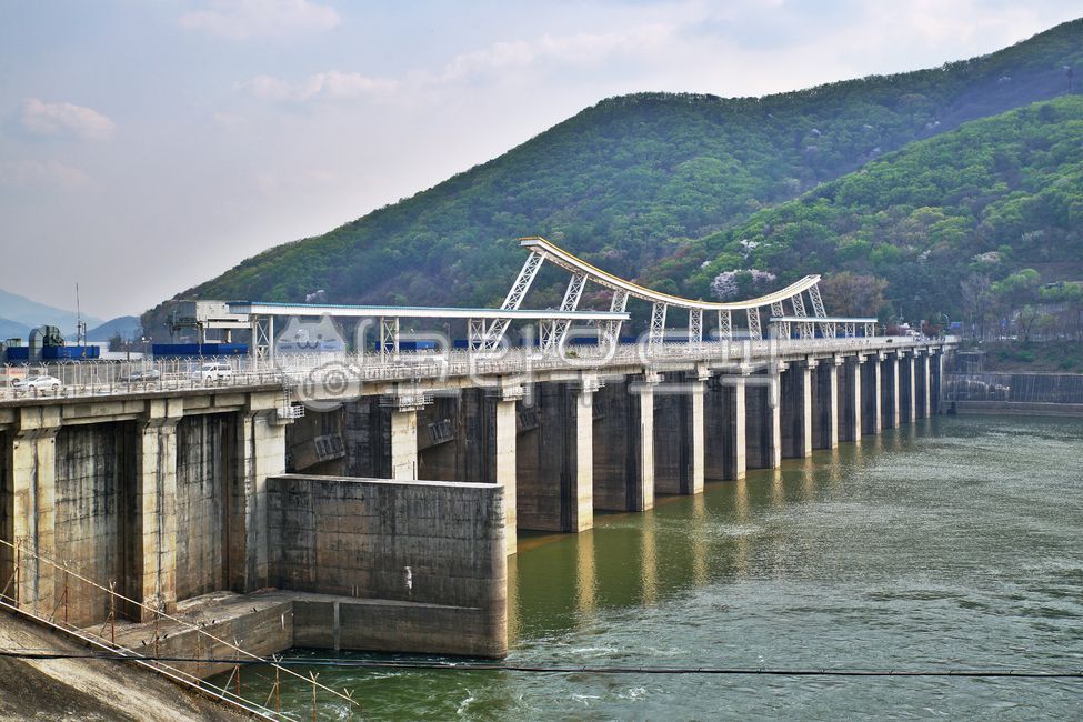 dam,hydroelectric power,Geomdansan Mountain,Paldang Dam,structure,Han River,water gate