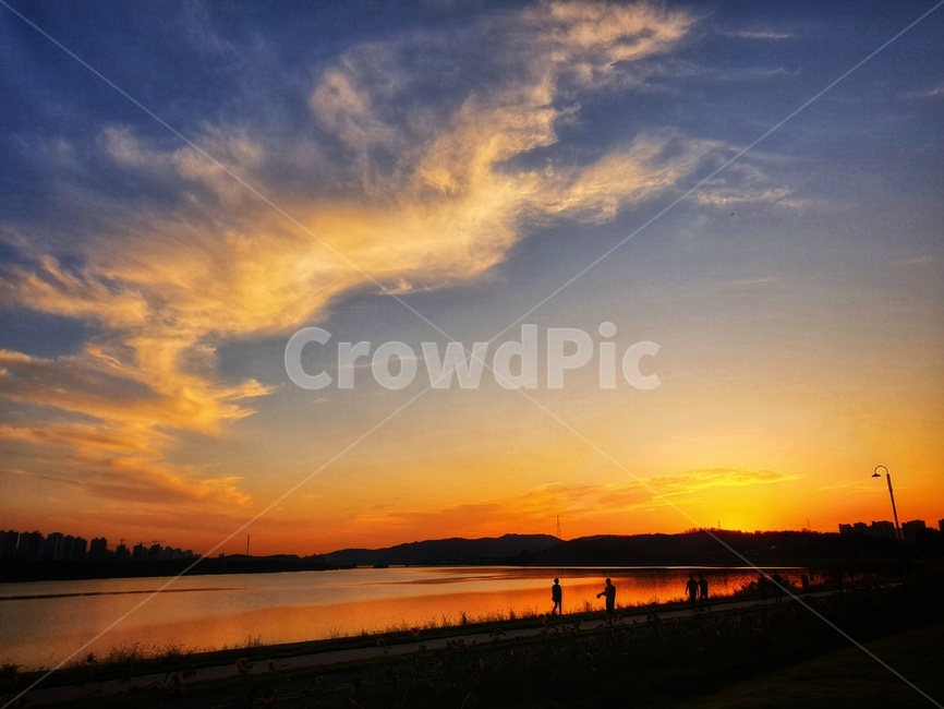 한강,노을,저녁,하늘,새벽,자연,sunset,사람,sky,redsky,sunlight,nature,황혼,일몰,자연,풍경,nature,landscape