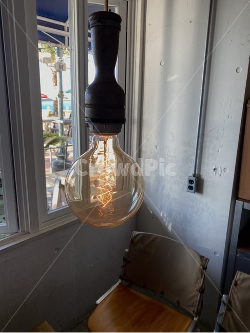 가정장식,homedecor,인테리어,장식,소품,전구,빛,카페,휴식,공간,여유,relax,coffee,cafe,light,lamp