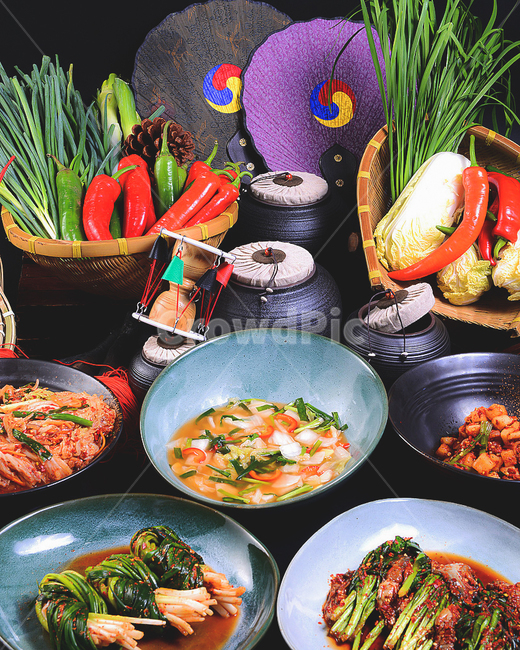 음식,한국음식,전통음식,김치,파김치,물김치,음식,식재료,요리,food,cook,meal,dishes,food reserves,한식,한국음식,한국요리,korean food,korean dishes,korean meal,korean cook