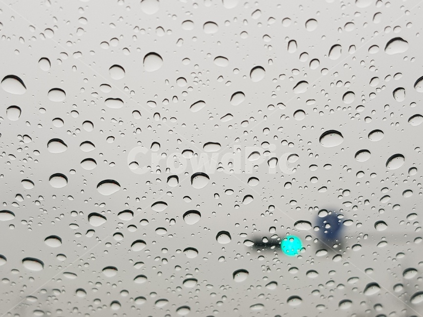 rain,trafficsignal,waterdot,raindrop,water drop,rainy,stop,waterball,Rainy Day,greenlight,Traffic Light,window,signal,trafficlight