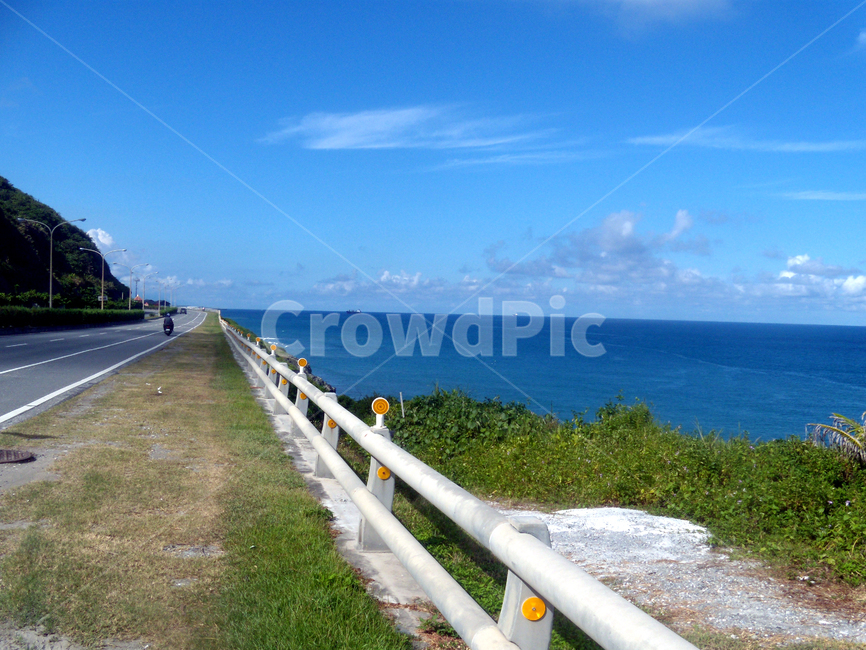 도로,road,바다,하늘,sea,sky,bluesky,구름,수평선,해안선,푸른하늘,파란하늘,푸른바다