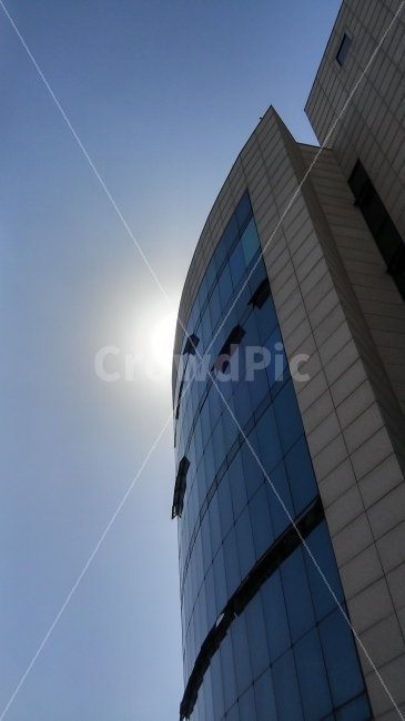 하늘,햇살,빌딩,건물,유리,building,sky,sunshine,blue,건축물,건물외관,exterior,building,structure,architecture,construction,비즈니스,사업,business,service,work