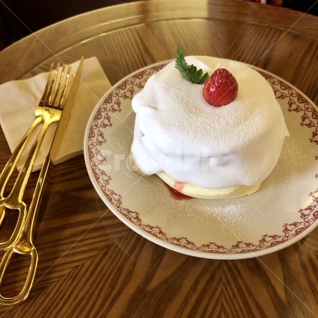 수플레,팬케이크,수플레팬케이크,딸기,디저트,생크림,후식,cake,strawberry