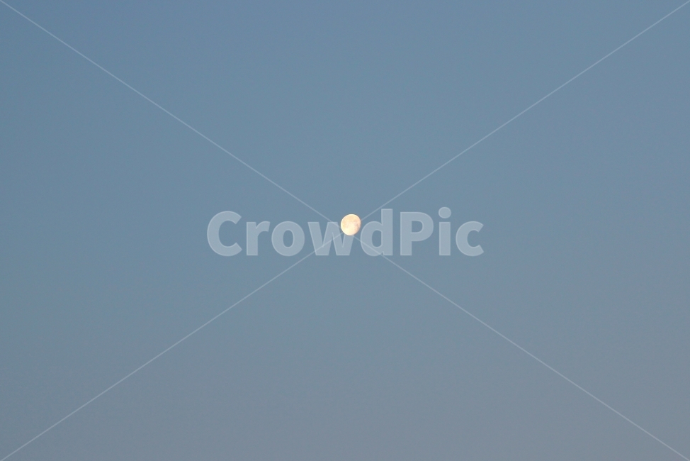 풍경,감성사진,자연,여행,겨울,청량,winter,sky,달,새벽달,moon,자연,풍경,nature,landscape,야경,밤,nightscape,night,outdoors,옥외
