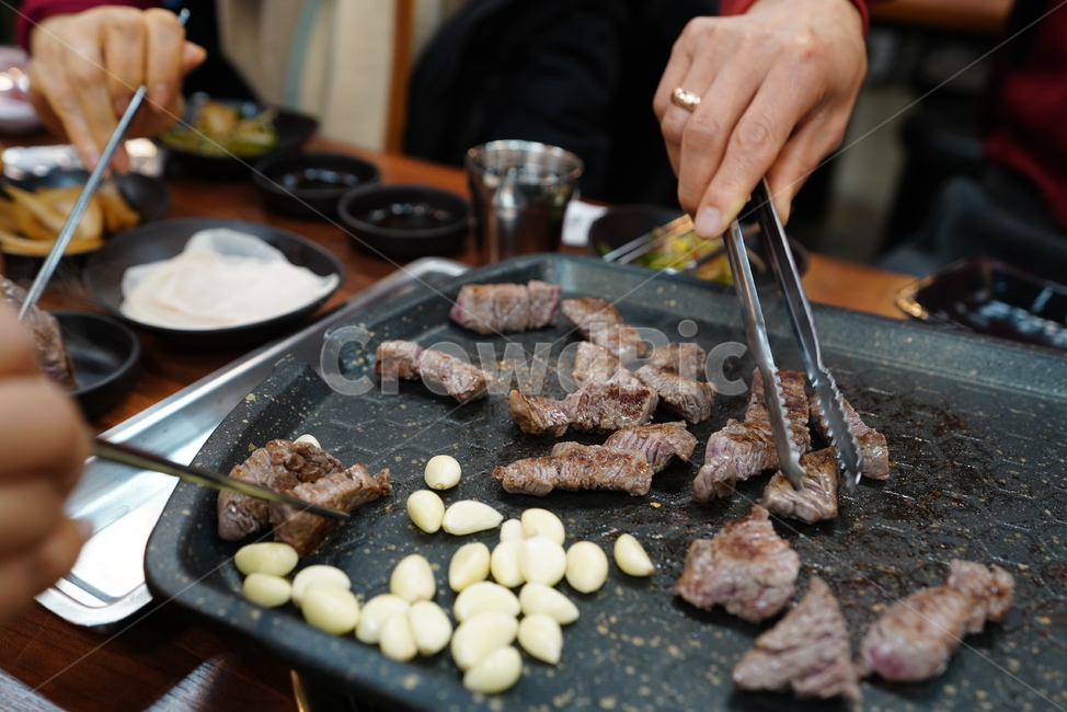 한우,고기,육류,육식,소고기,구이,먹거리,안주,식사,음식,food,한식,음식,식재료,요리,food,cook,meal,dishes,food reserves,육류,고기,meat,한식,한국음식,한국요리,korean food,korean dishes,korean meal,korean cook