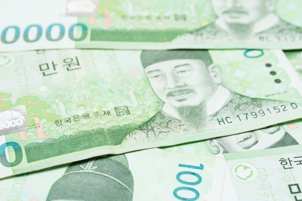 expenditure,studio,insurance,directed photo,source,salary,banknote,bank,won,property,payment,savings,cash,10,budget,accumulation,single photo,oriental,tax,economy,saving,background,reality,object,income,concept,industry,stocks,background image,currency,va