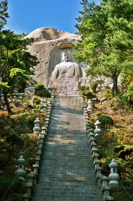 승가사,삼각산,마애여래좌상,고려시대,보물제215호,마애불,천개석,석가모니,항마촉지인