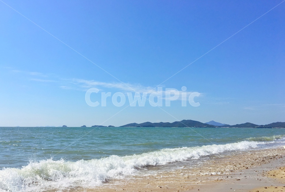 바다,해변,모래사장,파스텔톤,파도,평화,휴가,여름,모래,파란,투명,파스텔,낭만,여유,감성,coast,ocean,sea,pastel,자연,풍경,nature,landscape,beach,백사장,바닷가,해안,섬,물거품,자갈,돌,색감,colorsense,feeling,색상,색채,색깔