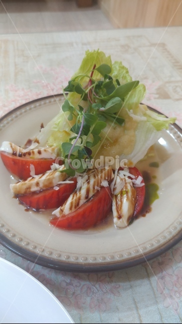 토마토카프레제,토마토모짜렐라샐러드,토마토발사믹샐러드,토마토카프레제발사믹,토마토샐러드